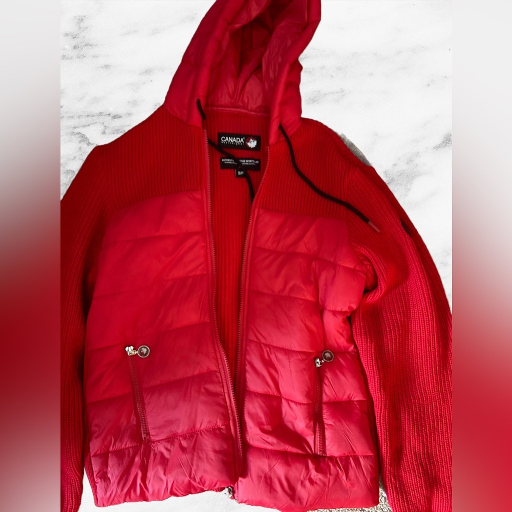 Canada Weather Gear Red Hooded Hybrid Puffer Jacket